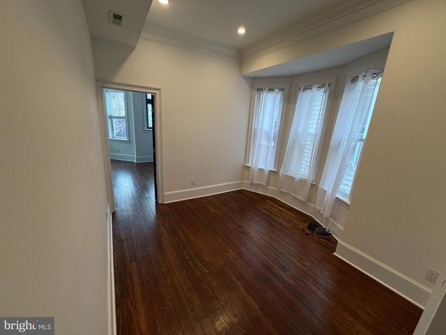 813 S 49TH ST, Philadelphia, PA 19143