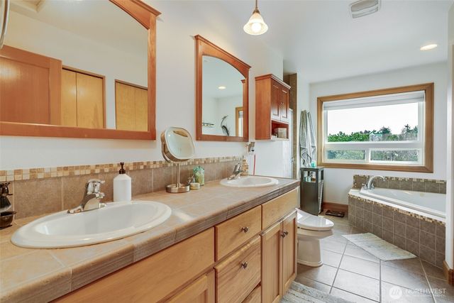 33410 G Street, Ocean Park, WA 98640