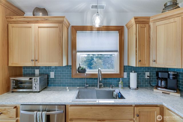 33410 G Street, Ocean Park, WA 98640