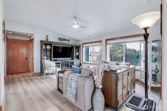 33410 G Street, Ocean Park, WA 98640