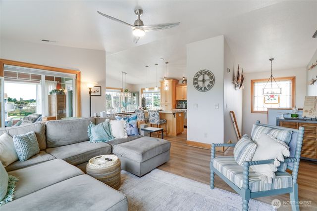 33410 G Street, Ocean Park, WA 98640