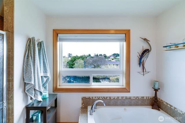 33410 G Street, Ocean Park, WA 98640