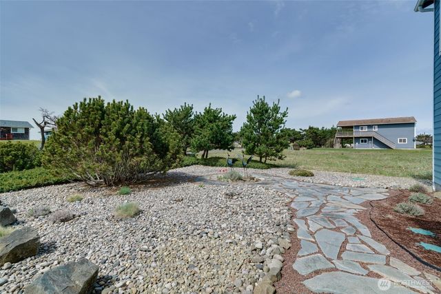 33410 G Street, Ocean Park, WA 98640