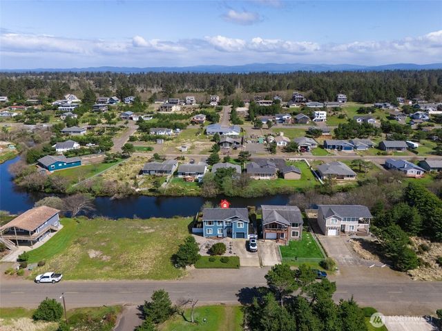 33410 G Street, Ocean Park, WA 98640