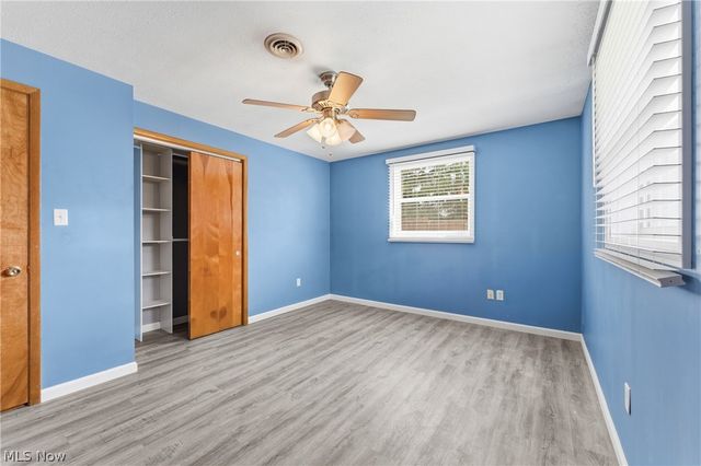 5544 Fairwood Avenue NW, North Canton, OH 44720