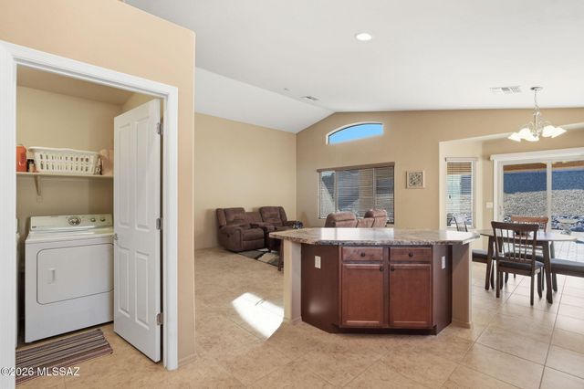 1507 N Via Mazatlan, Green Valley, AZ 85614