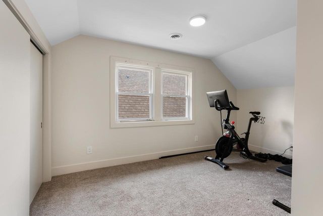 3332 S Kinnickinnic AVENUE, Milwaukee, WI 53207