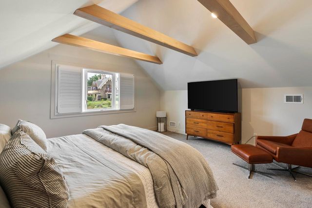 3332 S Kinnickinnic AVENUE, Milwaukee, WI 53207