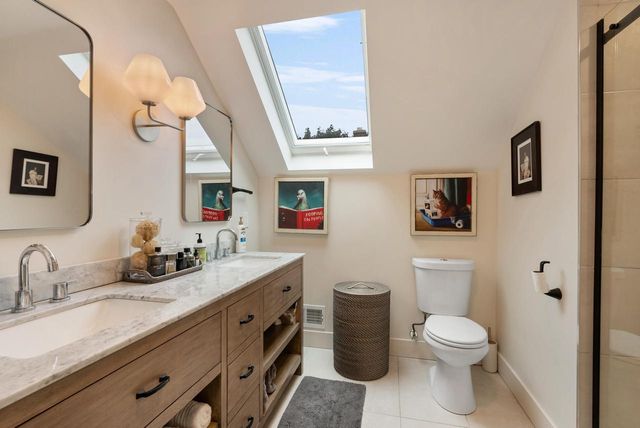 3332 S Kinnickinnic AVENUE, Milwaukee, WI 53207