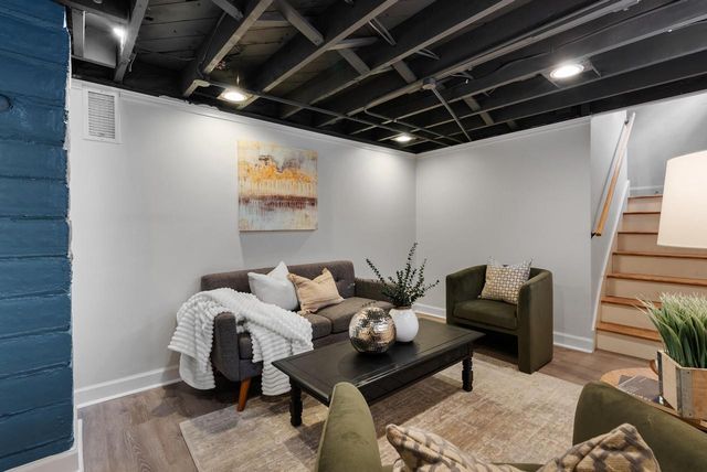 3332 S Kinnickinnic AVENUE, Milwaukee, WI 53207