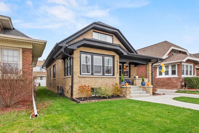 3332 S Kinnickinnic AVENUE, Milwaukee, WI 53207