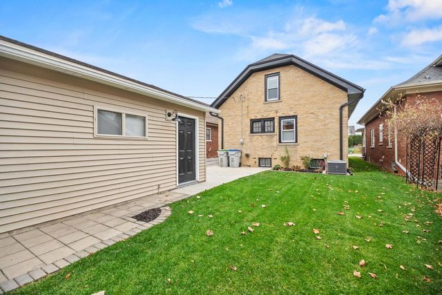 3332 S Kinnickinnic AVENUE, Milwaukee, WI 53207