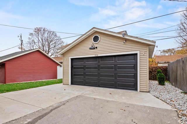 3332 S Kinnickinnic AVENUE, Milwaukee, WI 53207