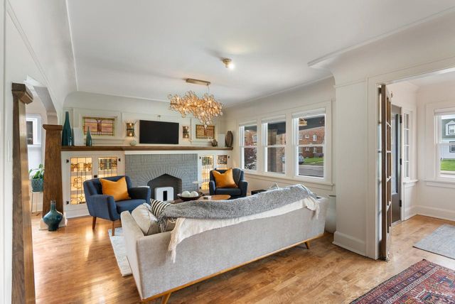 3332 S Kinnickinnic AVENUE, Milwaukee, WI 53207