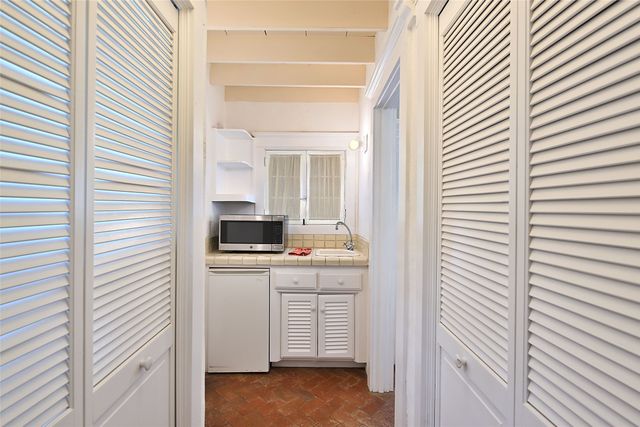 608 Canyon A & B, Santa Fe, NM 87501