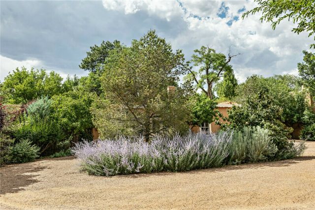 608 Canyon A & B, Santa Fe, NM 87501