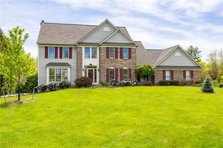 11 Neuchatel Lane, Perinton, NY 14450