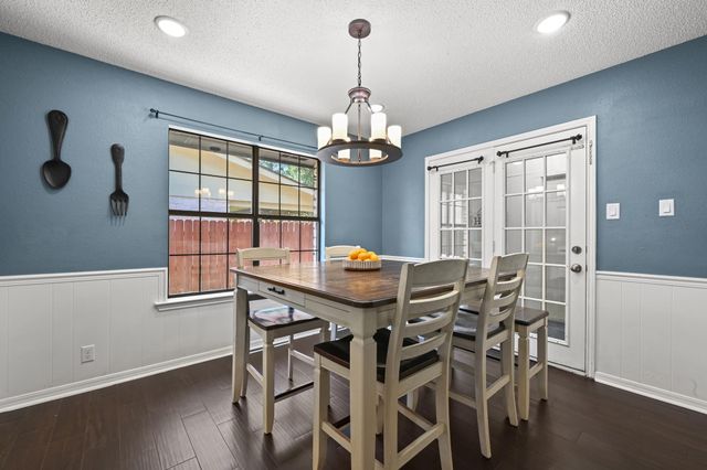 303 Pin Oak DR, Georgetown, TX 78628