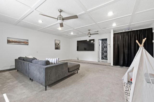 303 Pin Oak DR, Georgetown, TX 78628