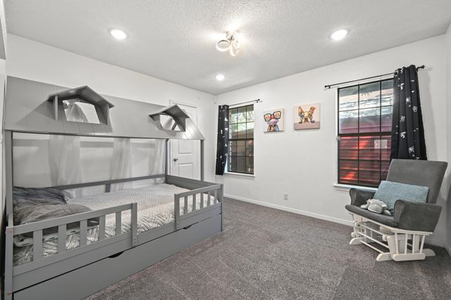 303 Pin Oak DR, Georgetown, TX 78628