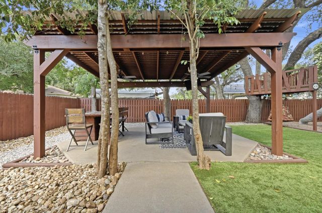 303 Pin Oak DR, Georgetown, TX 78628