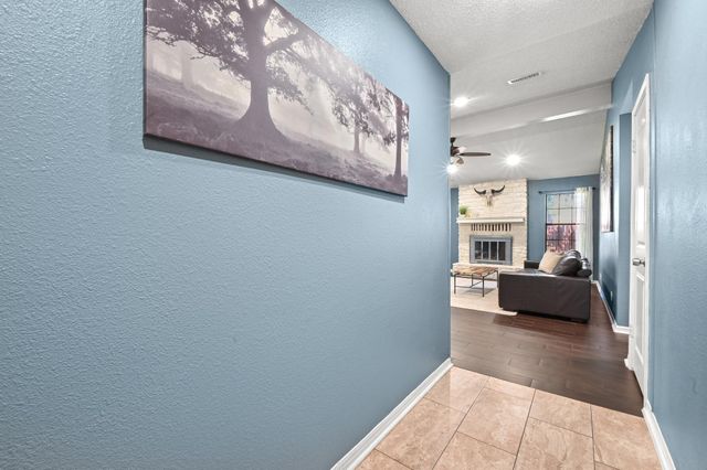 303 Pin Oak DR, Georgetown, TX 78628