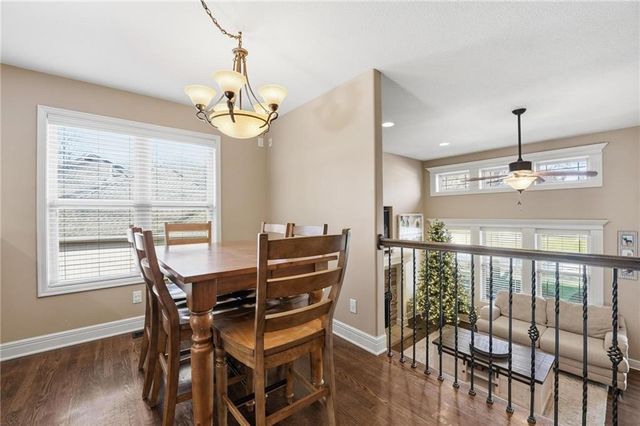 1261 BLACKBERRY Drive, Liberty, MO 64068