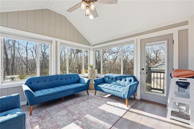 1261 BLACKBERRY Drive, Liberty, MO 64068