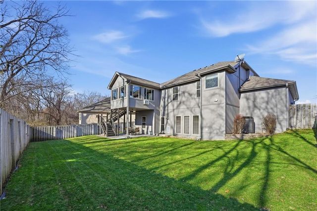 1261 BLACKBERRY Drive, Liberty, MO 64068