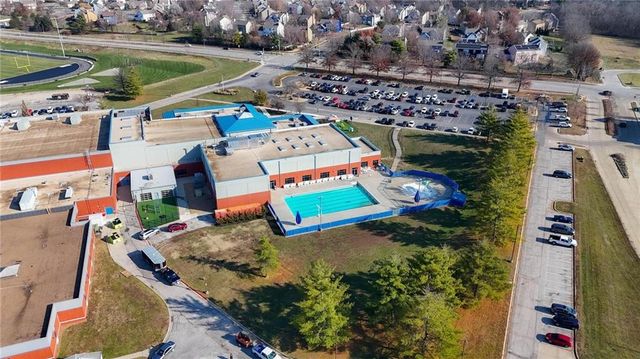 1261 BLACKBERRY Drive, Liberty, MO 64068