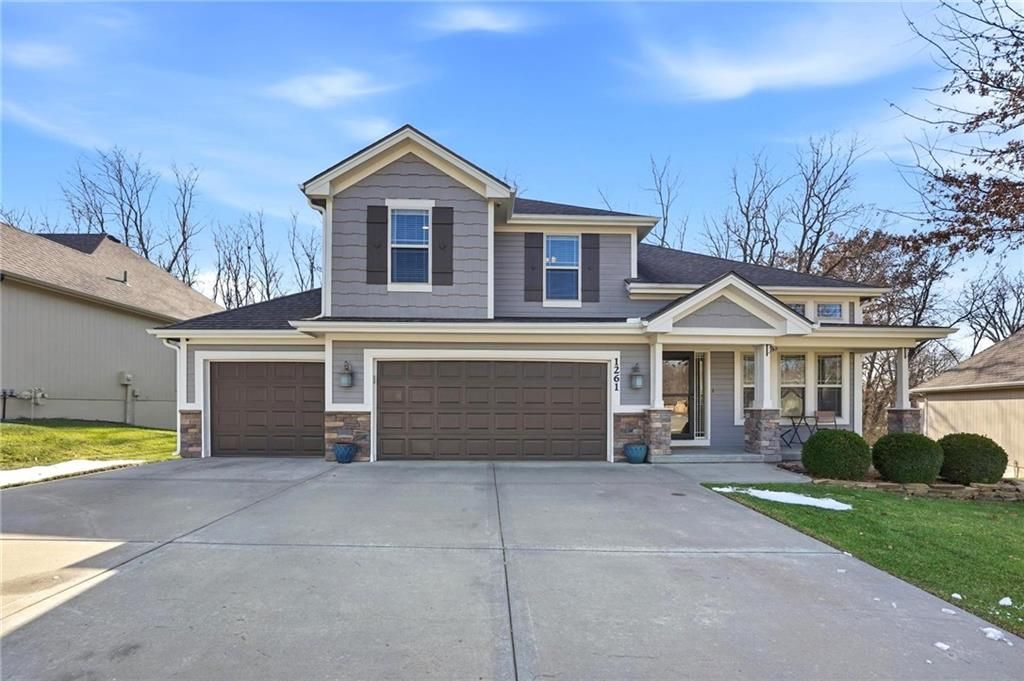 1261 BLACKBERRY Drive, Liberty, MO 64068