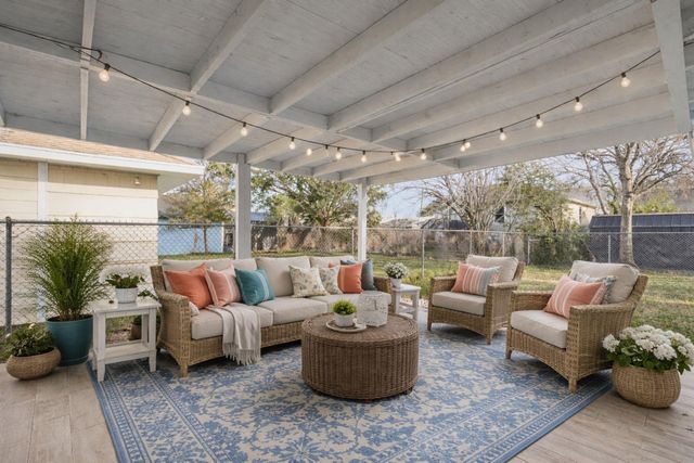 105 Pompano Avenue, Galveston, TX 77550