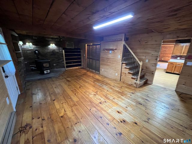 303 Somers Road, Ellington, CT 06029