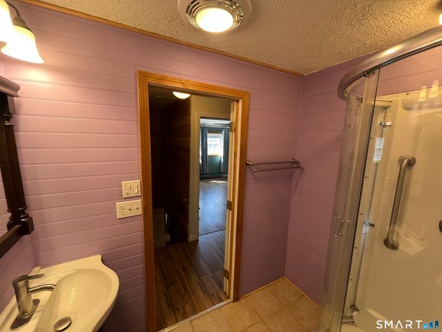 303 Somers Road, Ellington, CT 06029