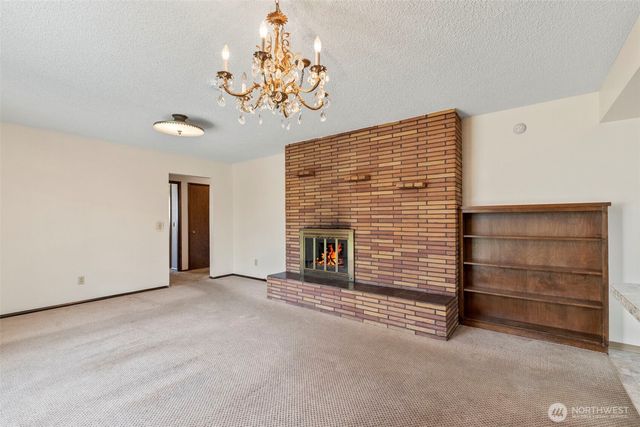 3412 Russell Road, Centralia, WA 98531