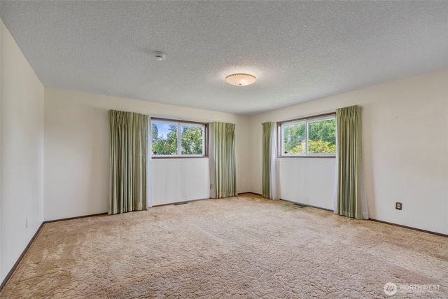 3412 Russell Road, Centralia, WA 98531