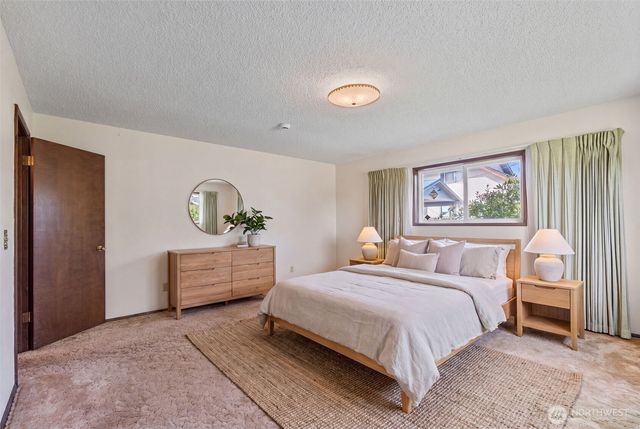 3412 Russell Road, Centralia, WA 98531