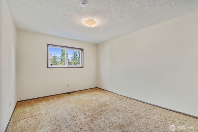 3412 Russell Road, Centralia, WA 98531