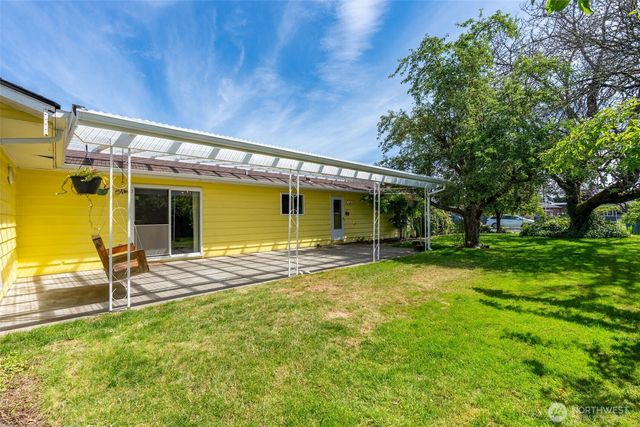 3412 Russell Road, Centralia, WA 98531