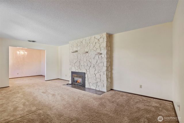 3412 Russell Road, Centralia, WA 98531