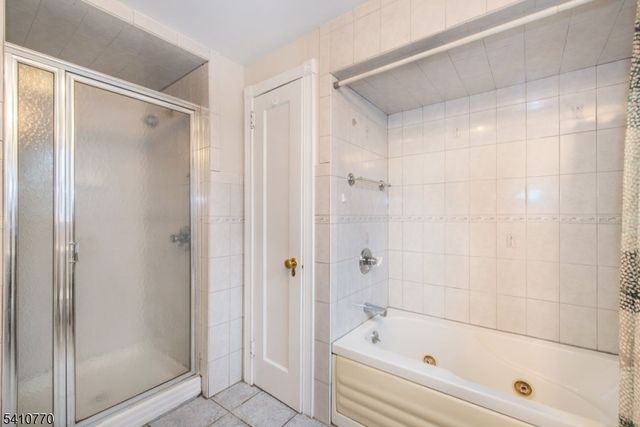 428 Essex Ave, Bloomfield Twp., NJ 07003