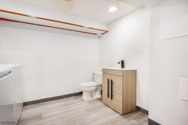 428 Essex Ave, Bloomfield Twp., NJ 07003