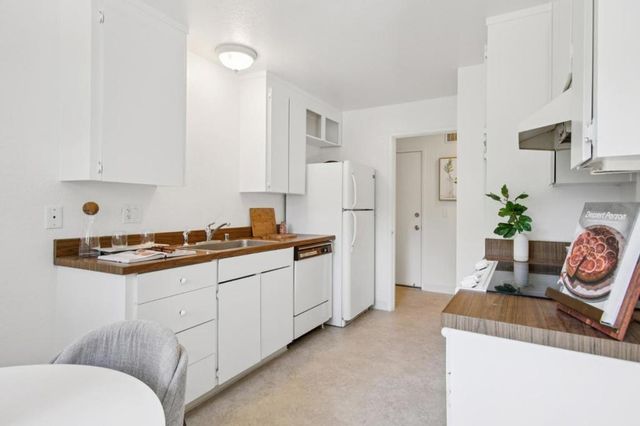 9500 Center Street 40, Carmel, CA 93923