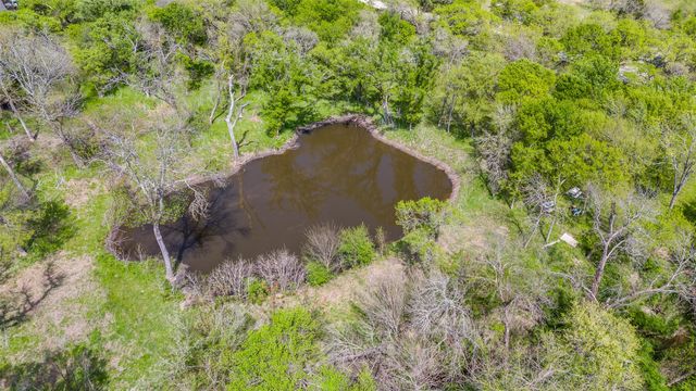 411 Novy Road, Ennis, TX 75119