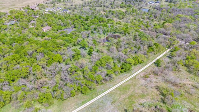 411 Novy Road, Ennis, TX 75119
