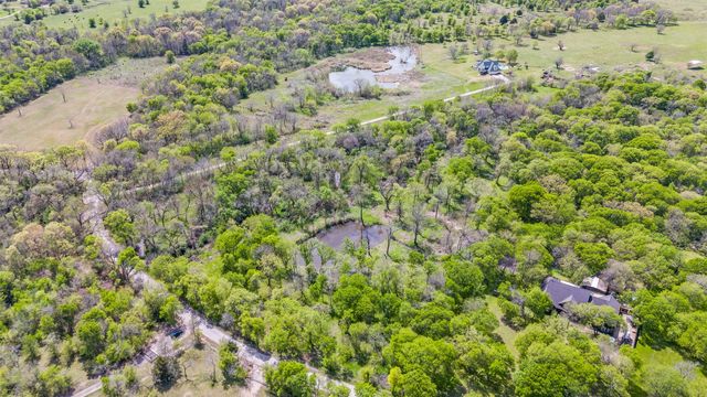 411 Novy Road, Ennis, TX 75119