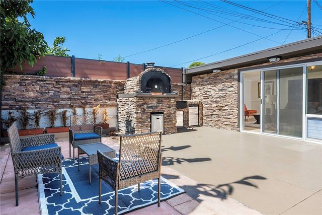 2425 Heather, Long Beach, CA 90815