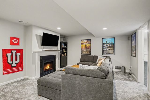 212 S Notre Dame Avenue, South Bend, IN 46617