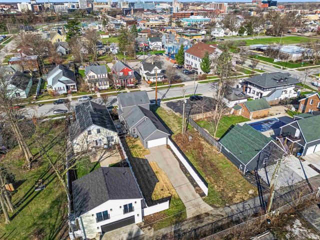 212 S Notre Dame Avenue, South Bend, IN 46617