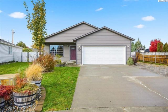 4530 Sunglow Ct, West Richland, WA 99353